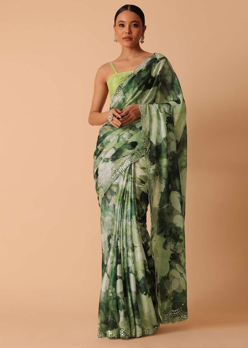 Green Printed Saree With Scallop Border And Unstitched Blouse Piece